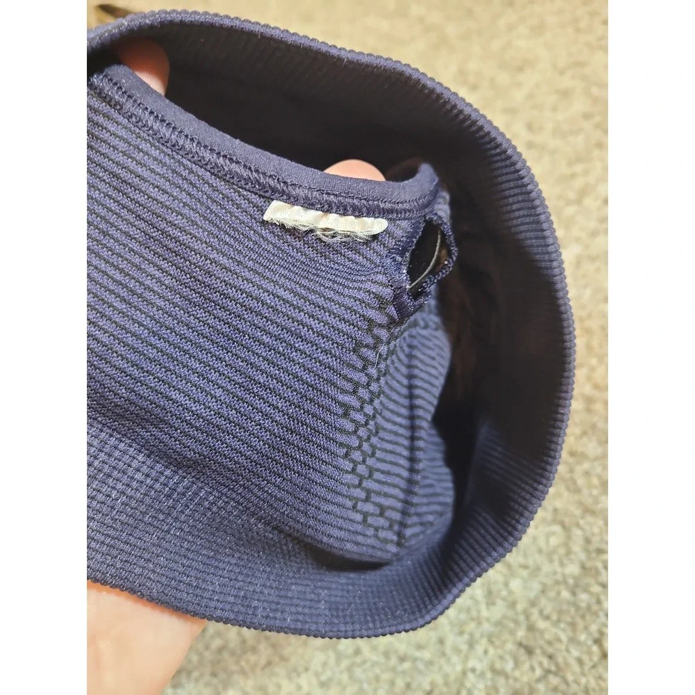 Gymshark Womens Seamless Racerback Light Support Sports Bra Navy Blue Small‎